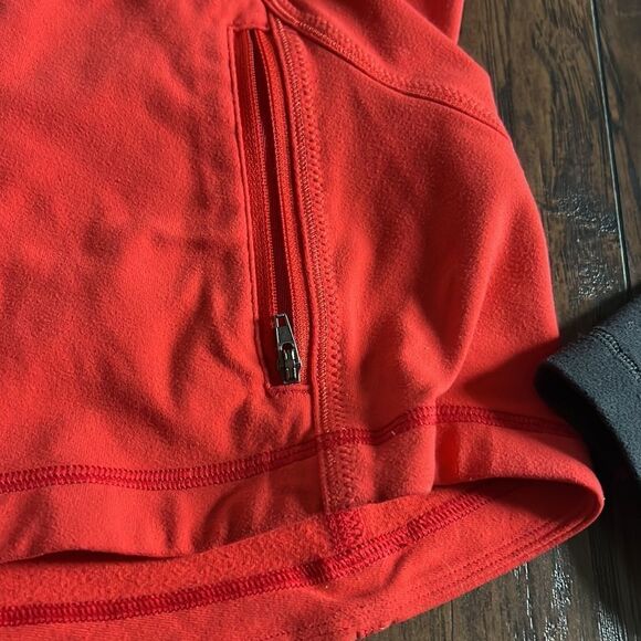 Lululemon Women's Forme Jacket *Brushed Love Red / Deep Coal Size 8 Stretch GUC - Picture 3 of 11